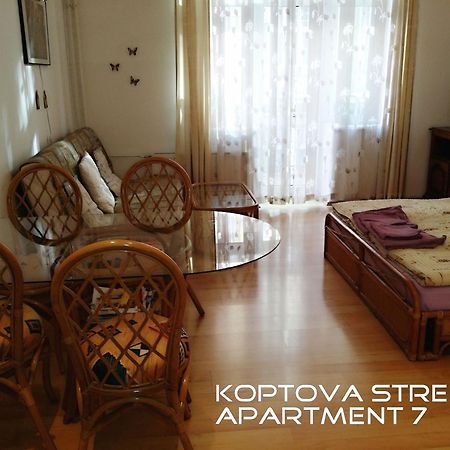 Holiday Apartments Karlowe Wary Zewnętrze zdjęcie