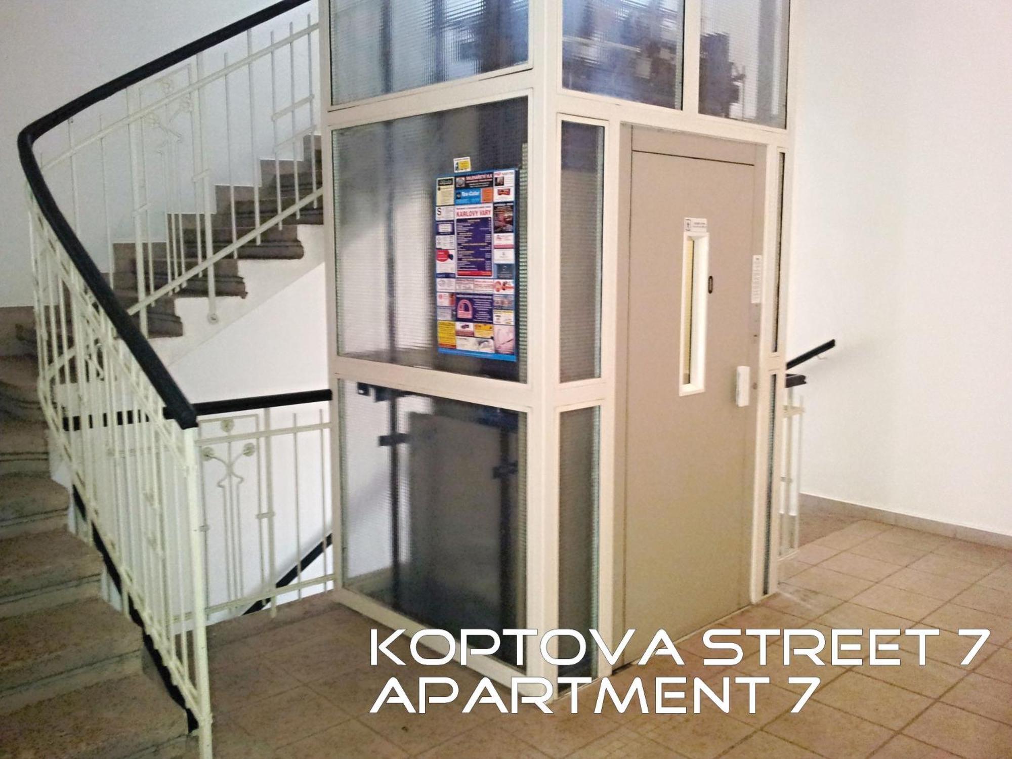 Holiday Apartments Karlowe Wary Zewnętrze zdjęcie