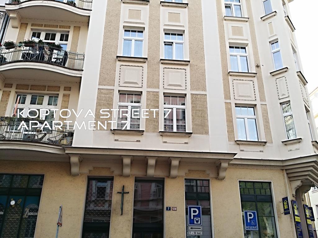 Holiday Apartments Karlowe Wary Zewnętrze zdjęcie
